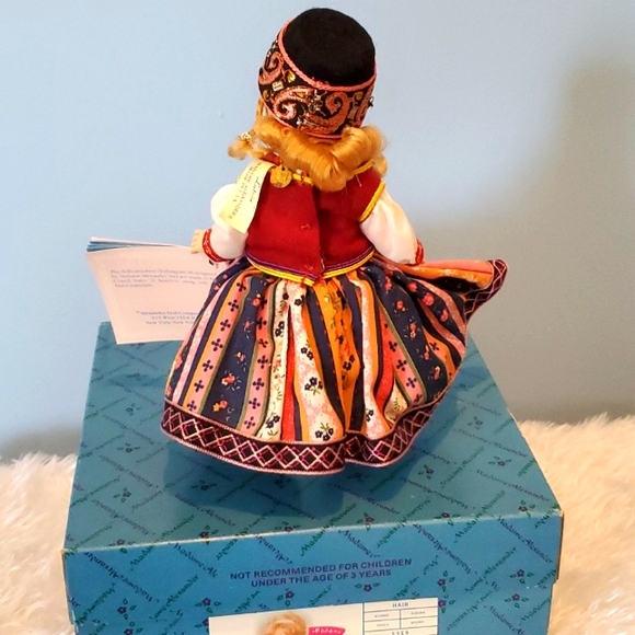 Madame Alexander Doll with Latvia Style Outfit - Picture 3 of 8